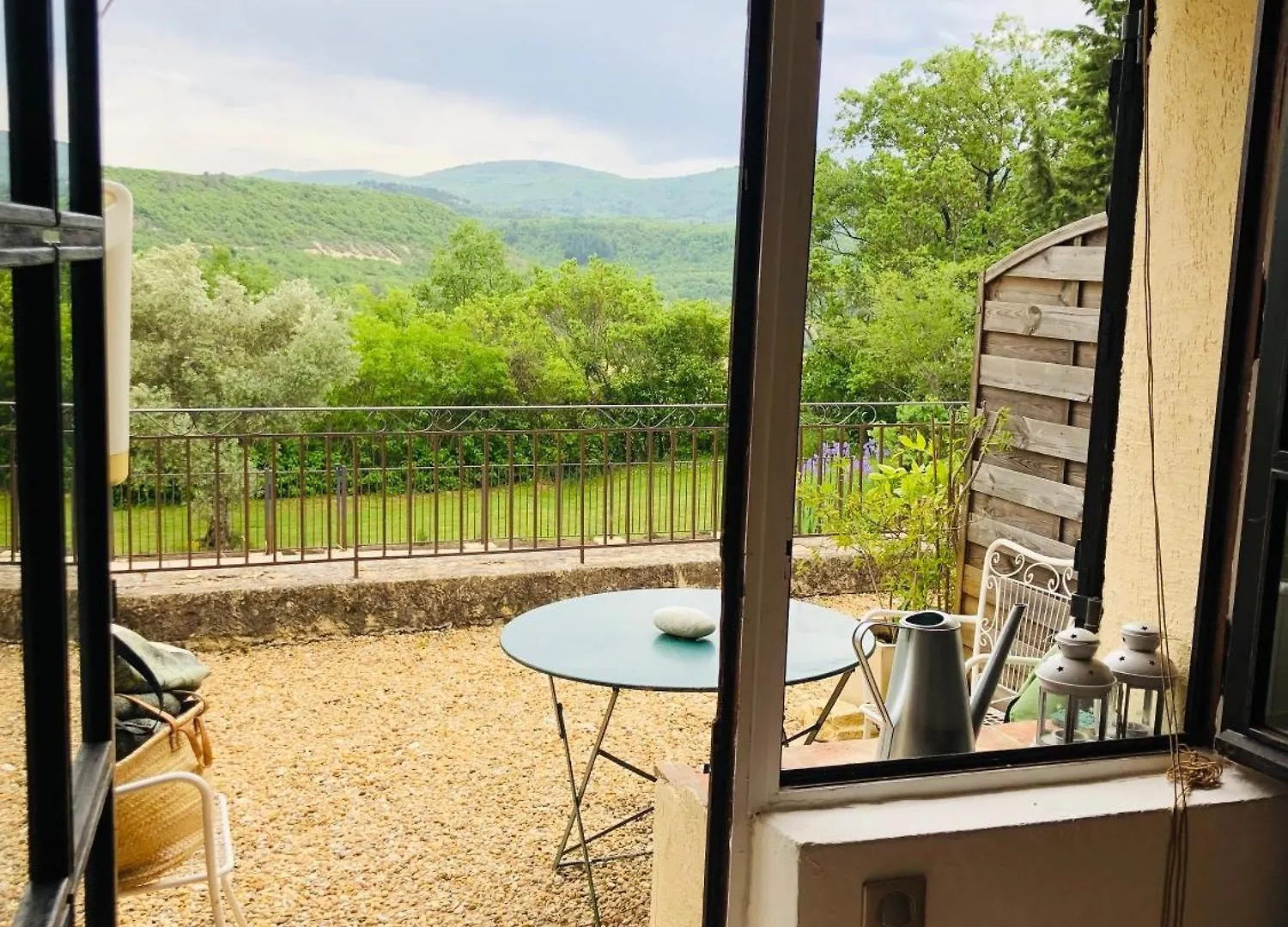 Luberon Provence Swimming Pool Terrace View For 2 Apartment Viens