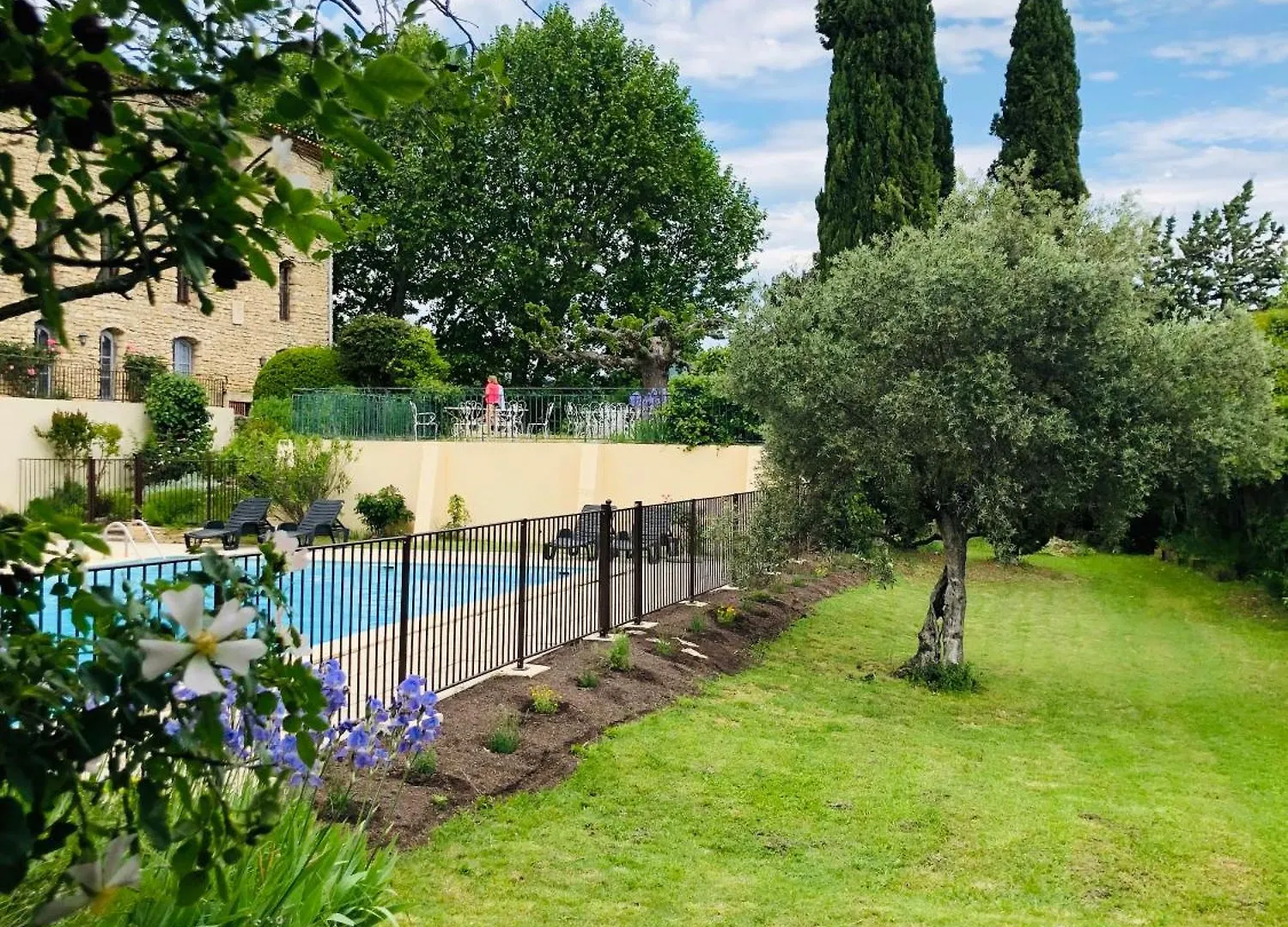 Luberon Provence Swimming Pool Terrace View For 2 Apartment Viens